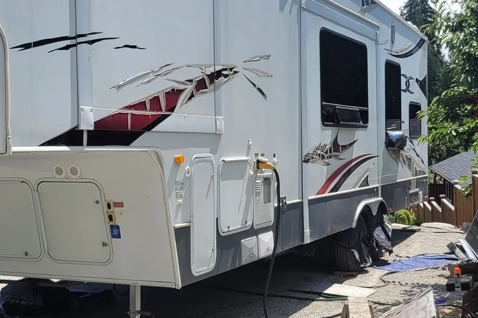 Daniel's Fusion 5th wheel big rig toy hauler Fifth Wheel