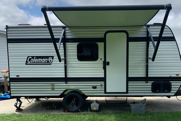 The Scoot Around Colman 17 B Travel Trailer