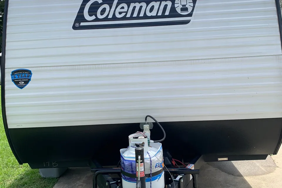The Scoot Around Colman 17 B Travel Trailer