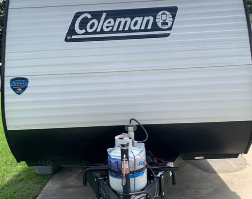 The Scoot Around Colman 17 B Travel Trailer