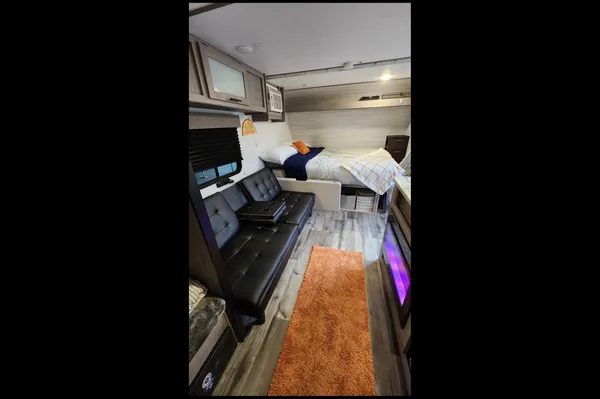 Memory Maker (Coleman Lantern LT 17B Travel Trailer