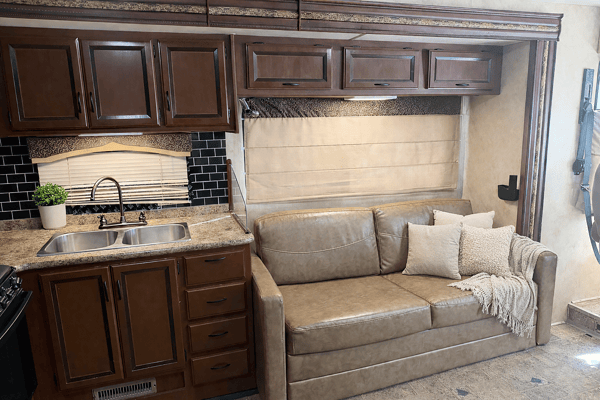 (#8) Class A RV Motorhome- Sleep 8, EDC, Burning man, Festivals, Camping.