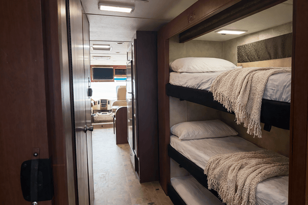 (#8) Class A RV Motorhome- Sleep 8, EDC, Burning man, Festivals, Camping.