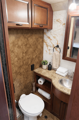 (#8) Class A RV Motorhome- Sleep 8, EDC, Burning man, Festivals, Camping.