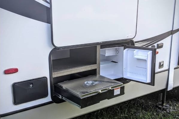 2022 Keystone Cougar Half-Ton 34TSB Travel Trailer