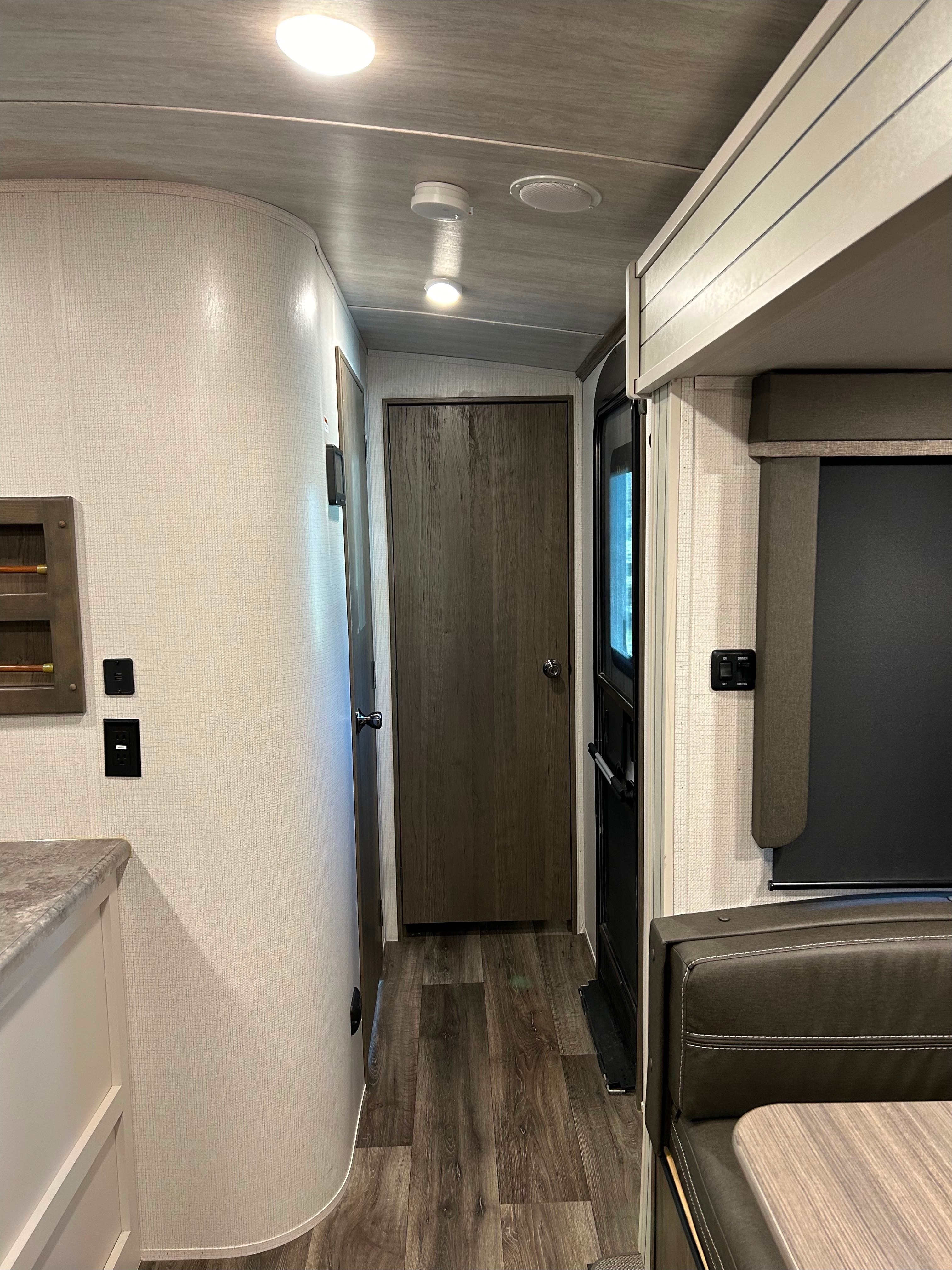 2022 Keystone Cougar Half-Ton 34TSB Travel Trailer