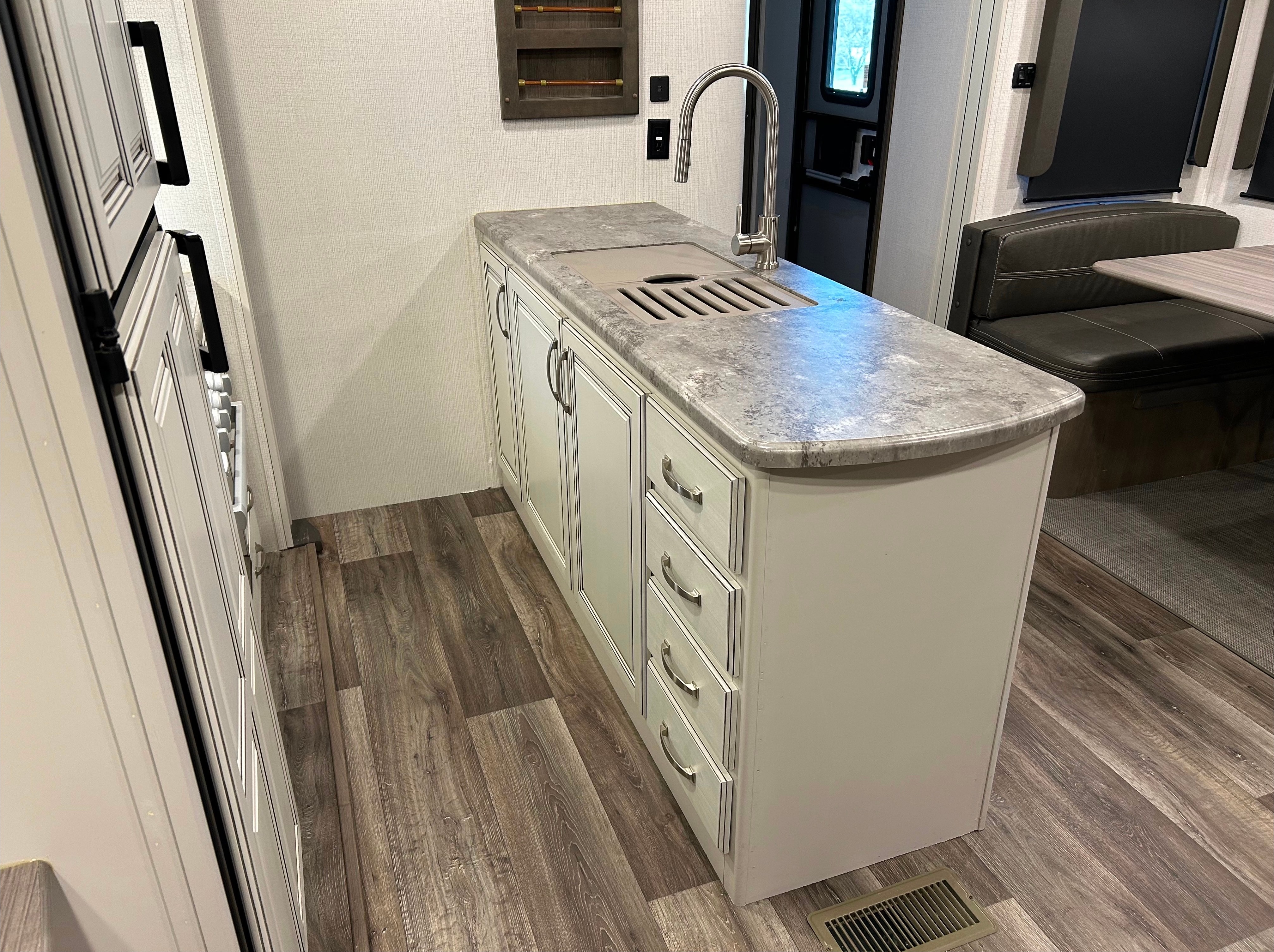 2022 Keystone Cougar Half-Ton 34TSB Travel Trailer