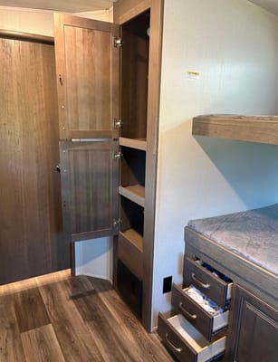 2022 Keystone Cougar Half-Ton 34TSB Travel Trailer