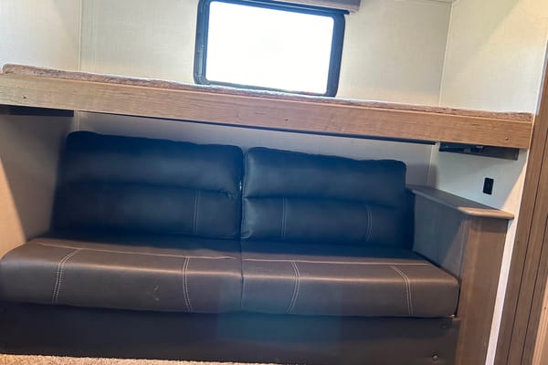2022 Keystone Cougar Half-Ton 34TSB Travel Trailer