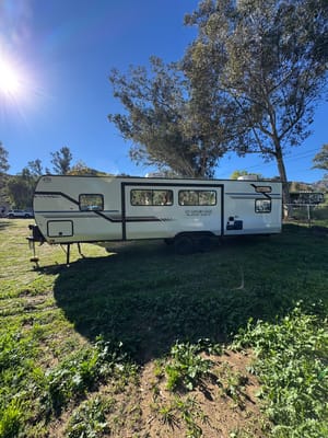 Forest River Alpha wolf 280QBS-L Travel Trailer
