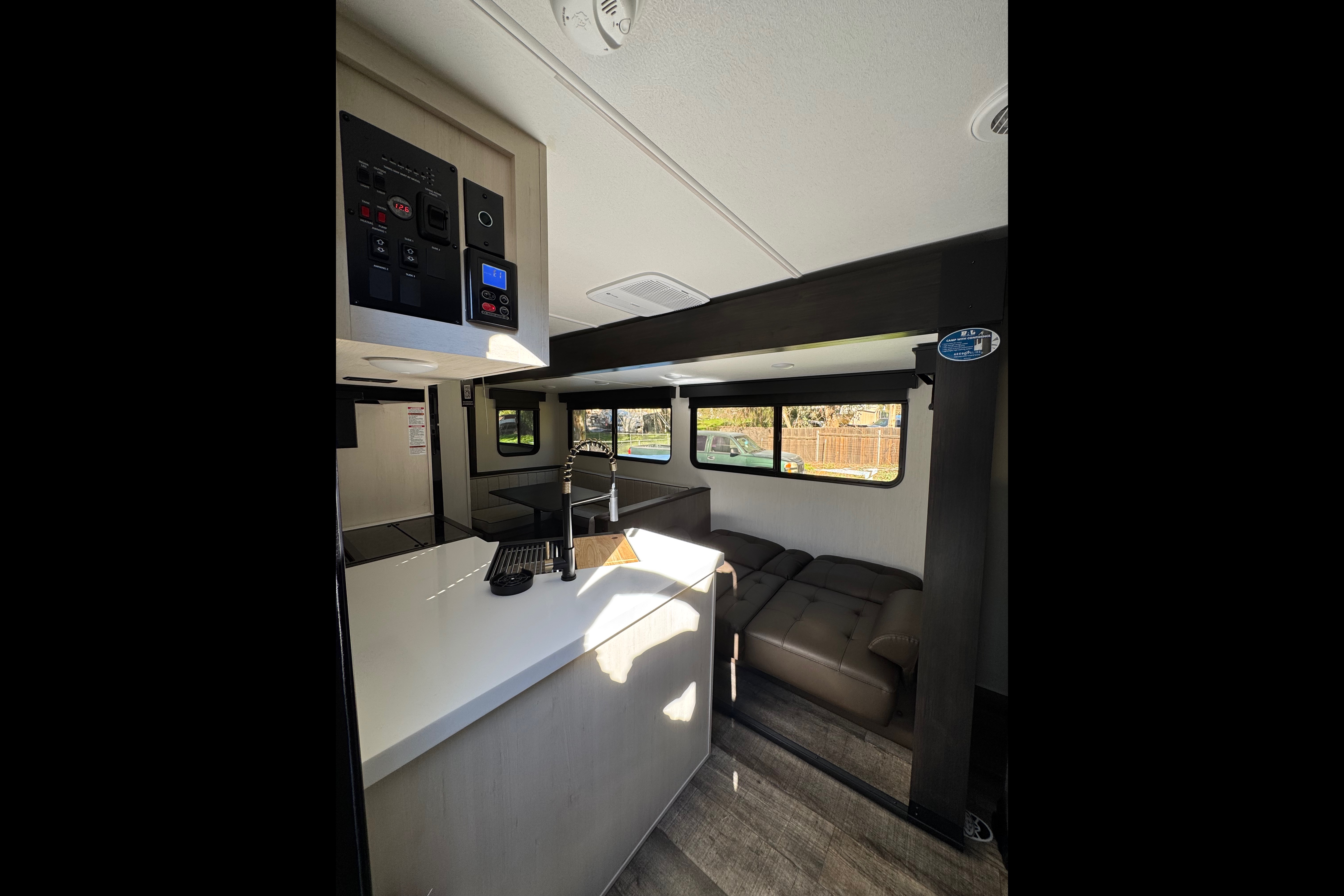 Forest River Alpha wolf 280QBS-L Travel Trailer