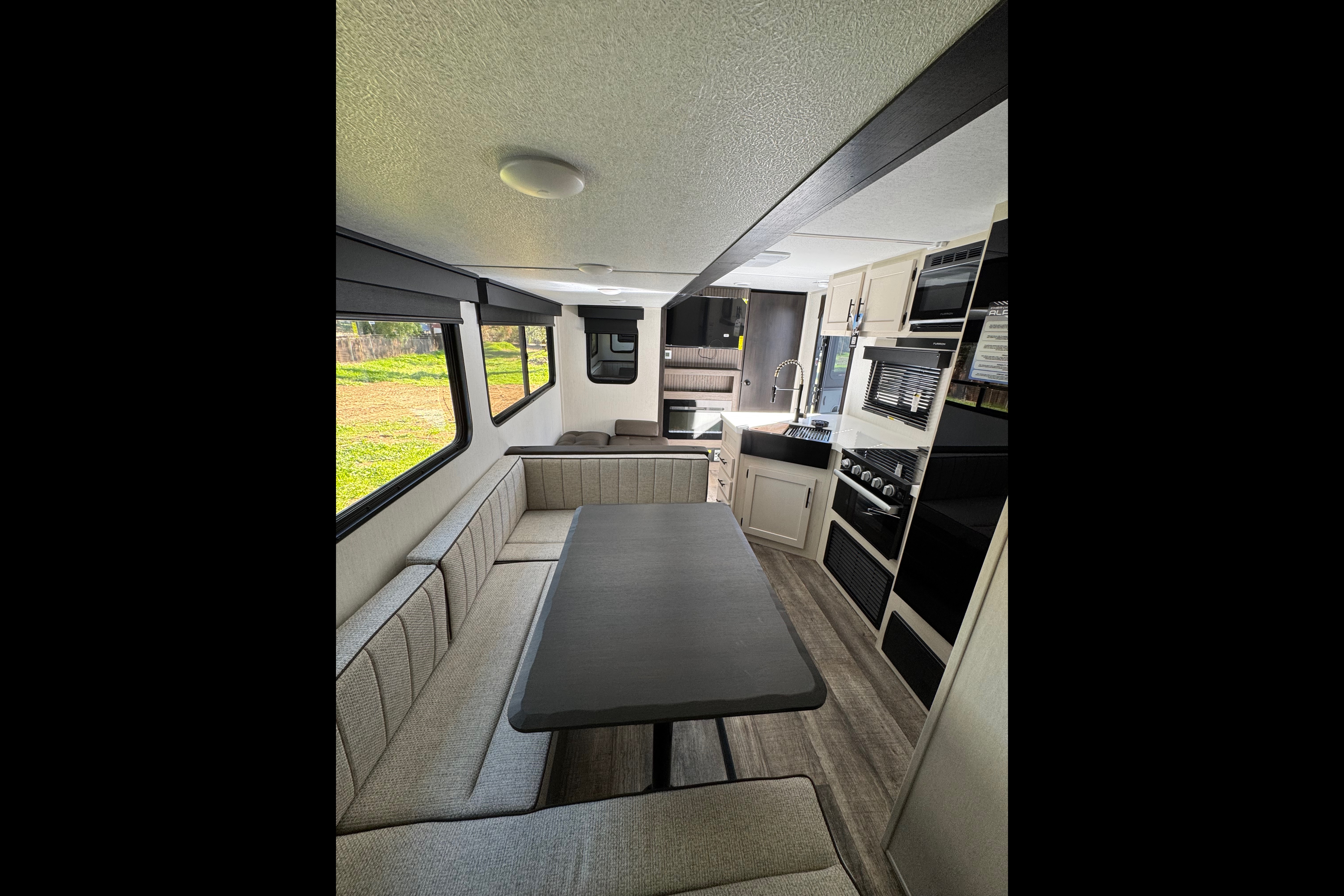 Forest River Alpha wolf 280QBS-L Travel Trailer