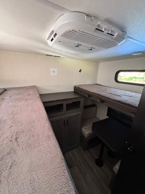 Forest River Alpha wolf 280QBS-L Travel Trailer