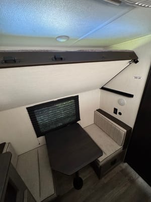 Forest River Alpha wolf 280QBS-L Travel Trailer