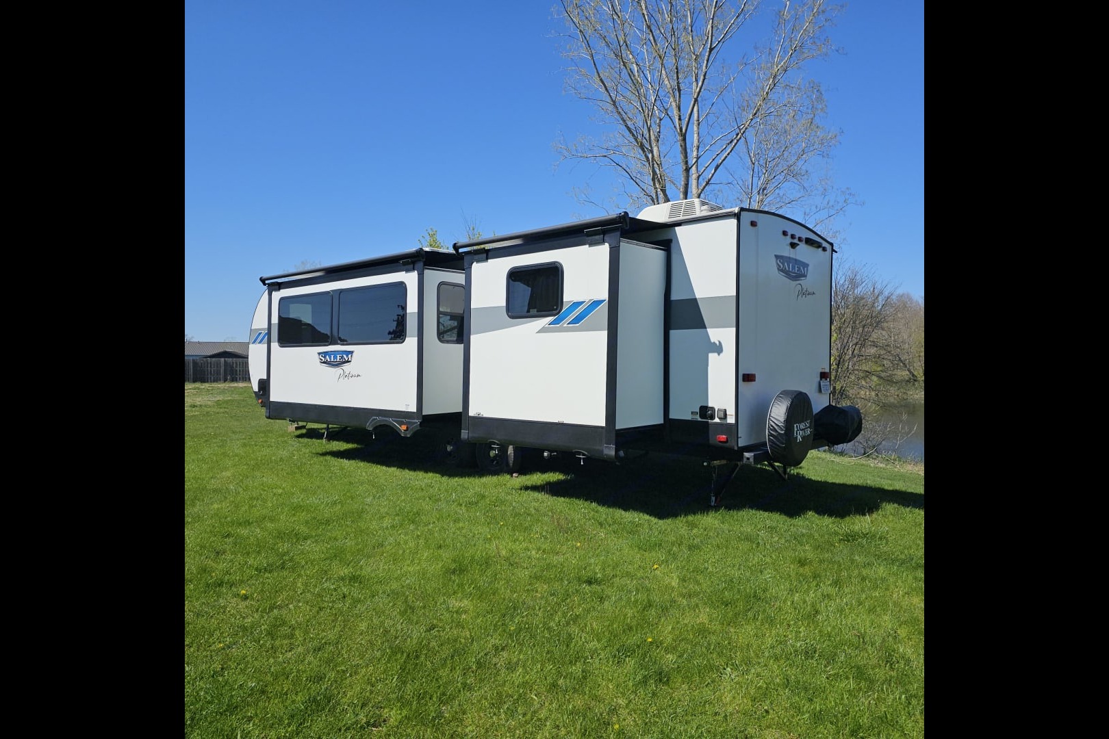 Fireside RV's 2023 Forest River Salem Platinum 31KQBTS Bunkhouse - LMI2008