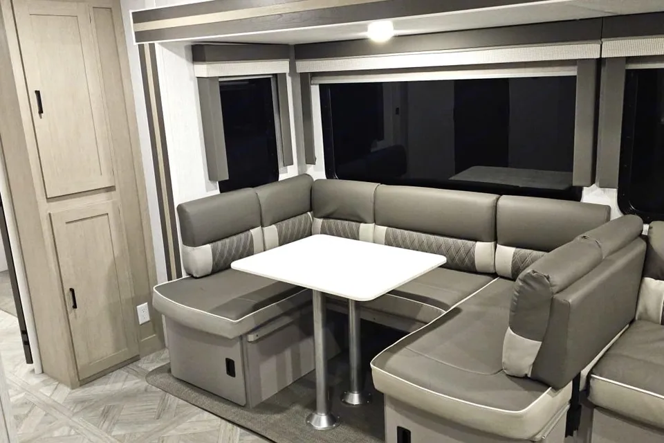 Fireside RV's 2023 Forest River Salem Platinum 31KQBTS Bunkhouse - LMI2008
