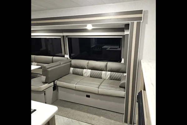 Fireside RV's 2023 Forest River Salem Platinum 31KQBTS Bunkhouse - LMI2008