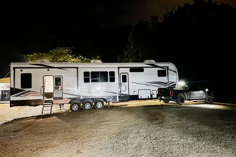 Mark's KZ Venom Fifth Wheel