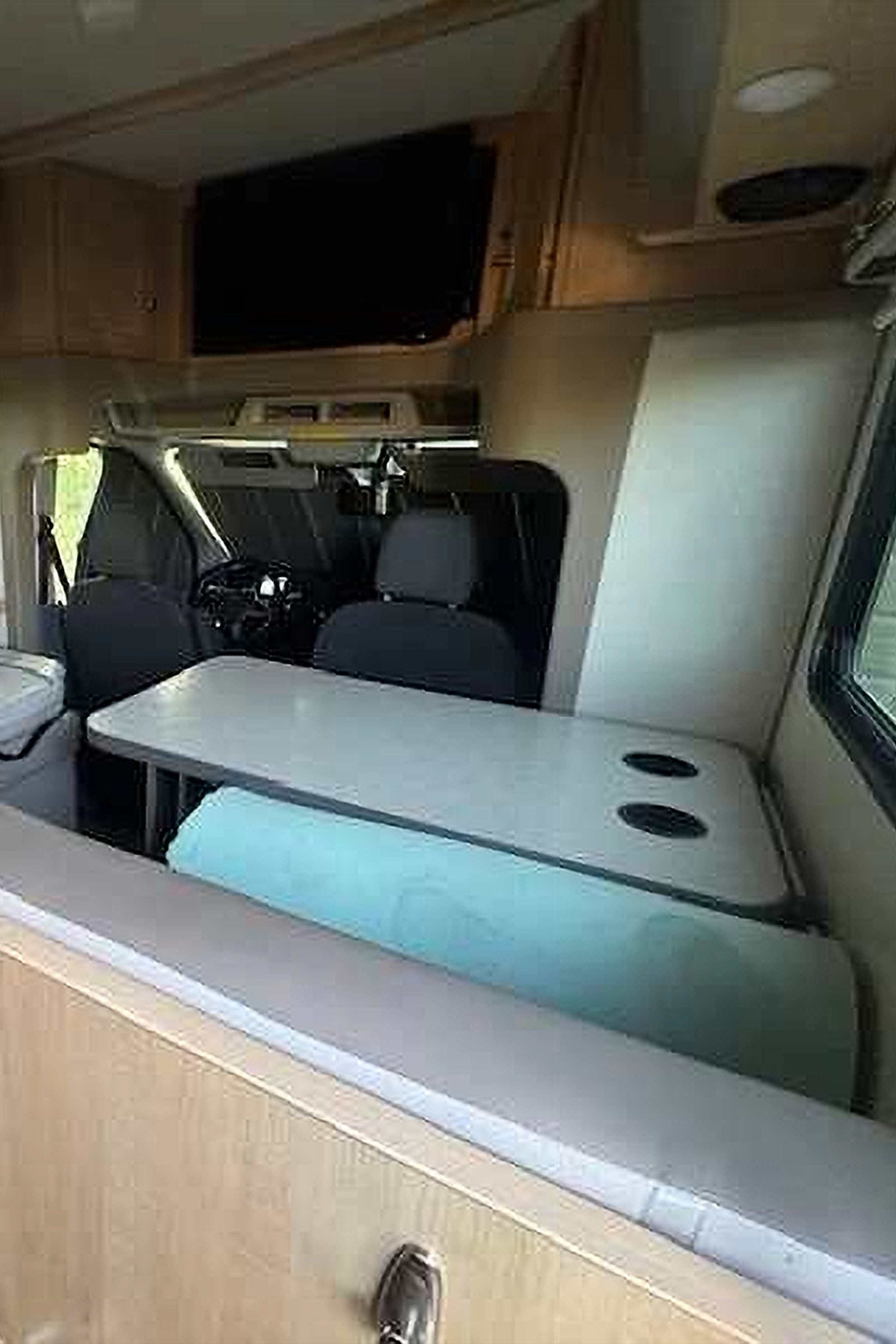esther's Winnebago Fuse Class C