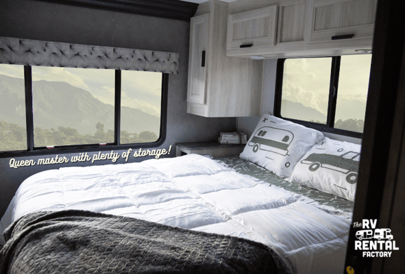 C01 - 10 Person w/ Bunk - The RV Rental Factory