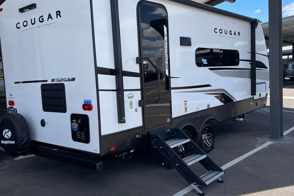 RICHARD's Keystone Cougar Travel Trailer
