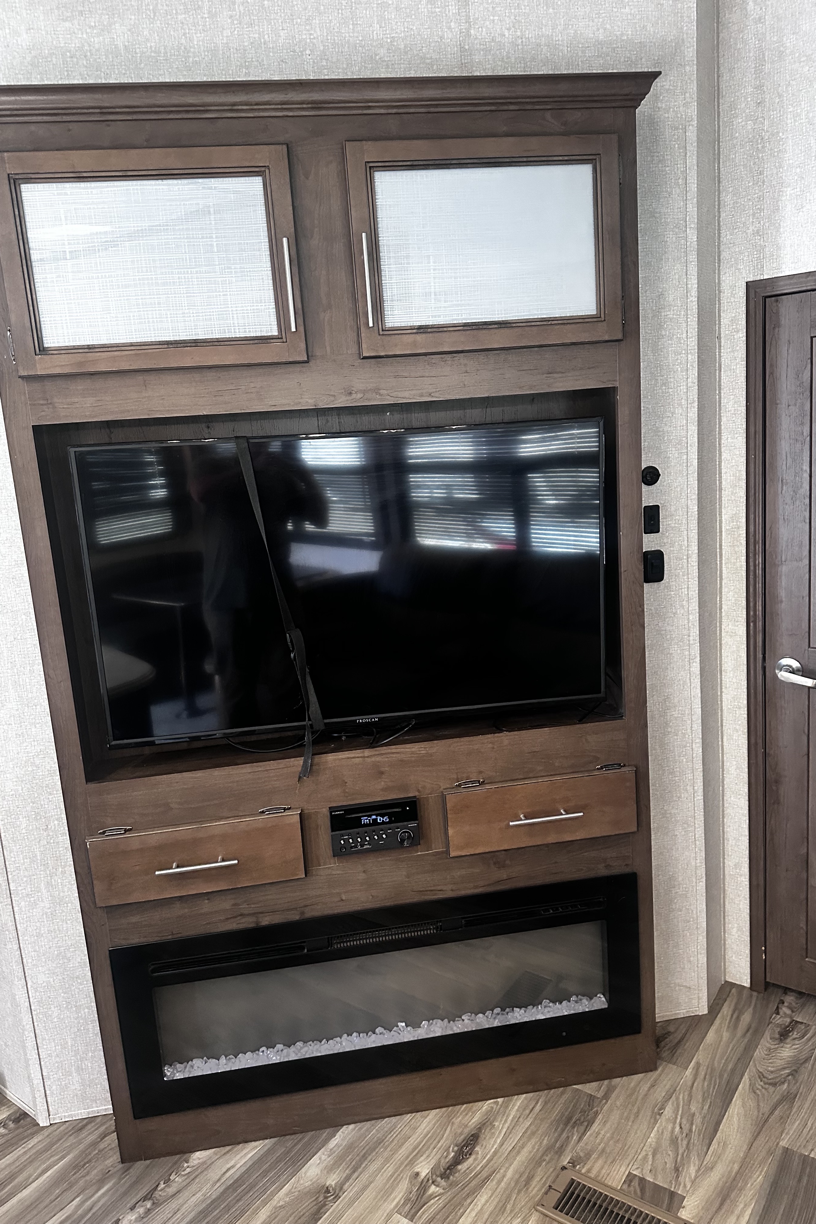 Terry's Keystone 364BHL cougar Fifth Wheel