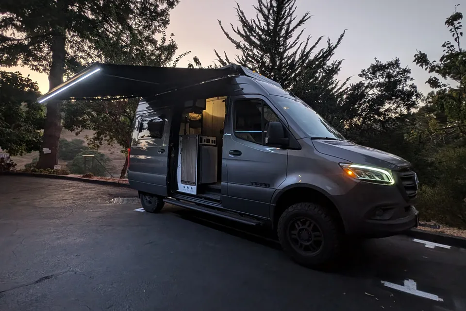 Skyvan Adventure Van Tiffin Motorhomes Allegro GH1 Class B