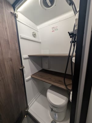 Skyvan Adventure Van Tiffin Motorhomes Allegro GH1 Class B