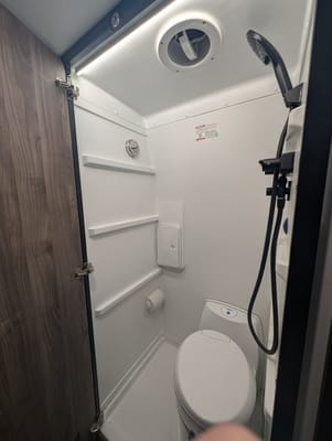 Skyvan Adventure Van Tiffin Motorhomes Allegro GH1 Class B