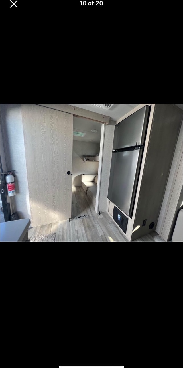 Tommy's Forest River Rockwood ultra light 2911BS Travel Trailer