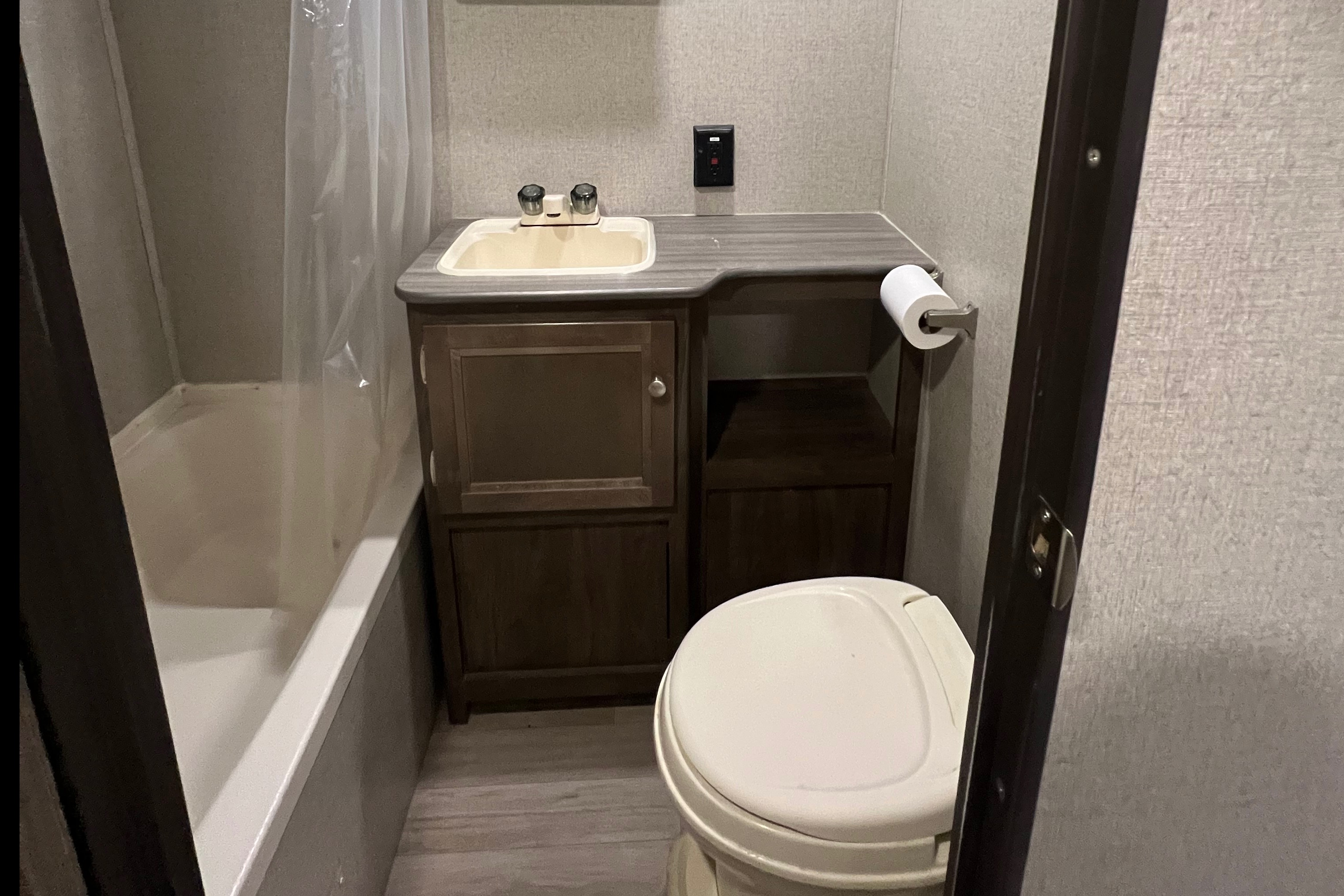 Family Friendly Ready 2019 Coleman Trailer