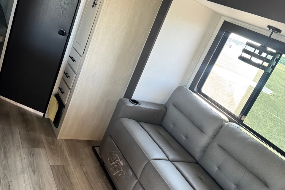 Grand River Comfortline CL250 Travel Trailer