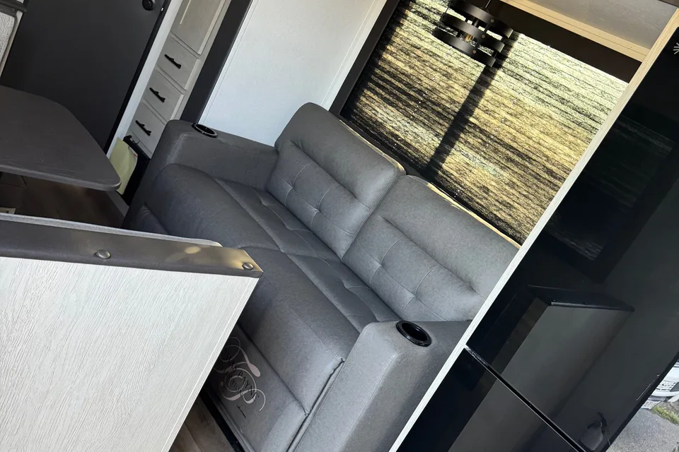 Grand River Comfortline CL250 Travel Trailer