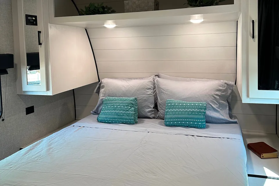 Tiffany's Jayco Jayflight SLX Travel Trailer