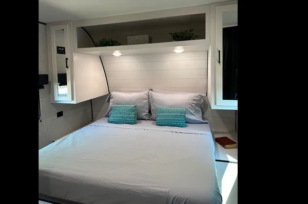 Tiffany's Jayco Jayflight SLX Travel Trailer