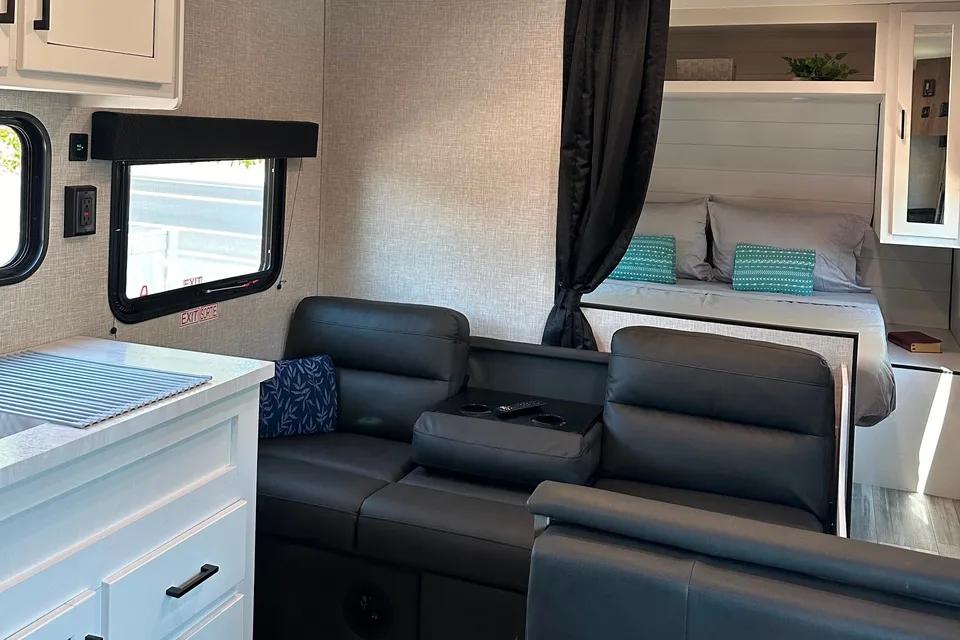 Tiffany's Jayco Jayflight SLX Travel Trailer