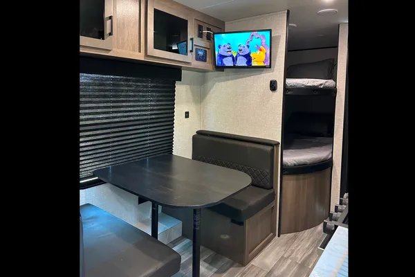Tiffany's Jayco Jayflight SLX Travel Trailer