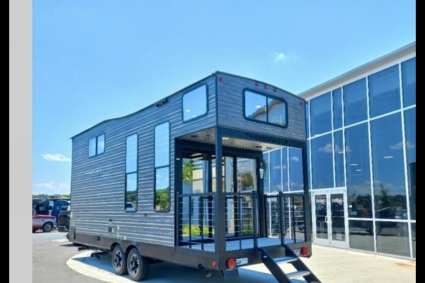 Ozarro's Timberwolf Mini Loft 16ML
