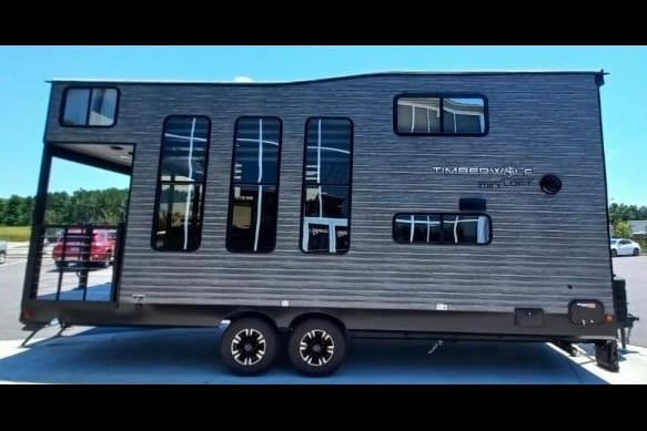 Ozarro's Timberwolf Mini Loft 16ML