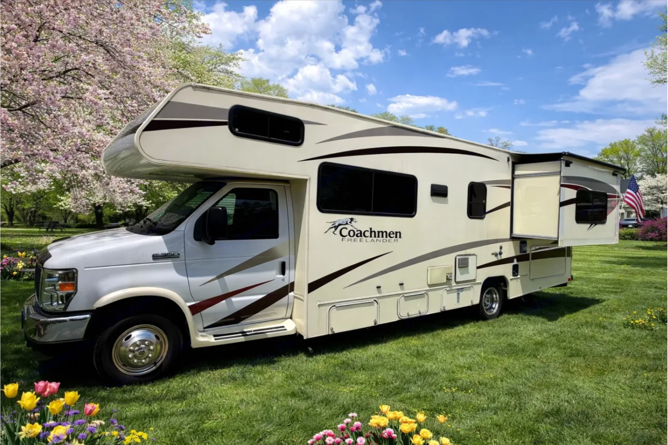 Coachy – Your Spring & Summer Escape (No Prep or Pet Fees)