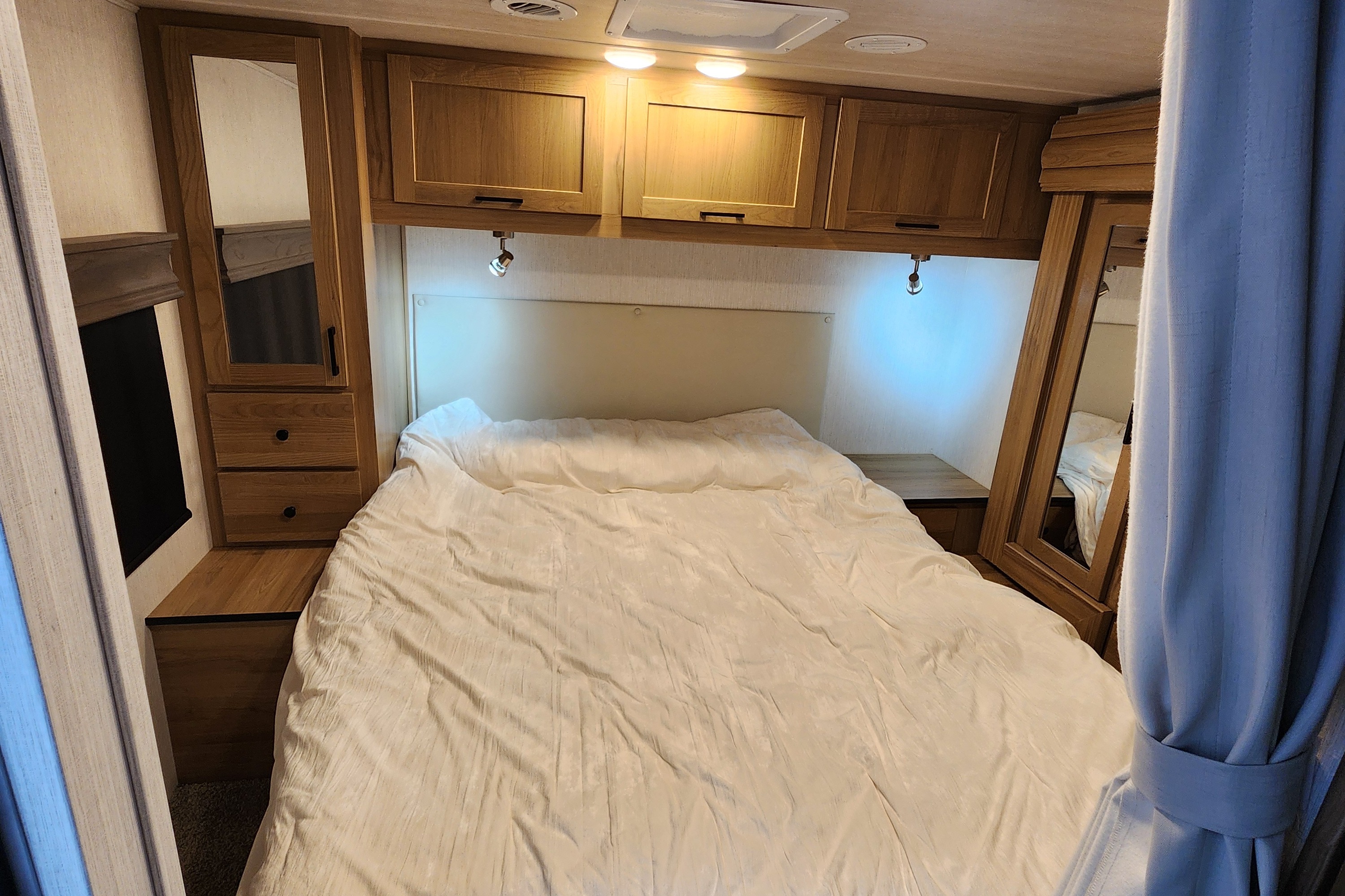 Anthony's Nexus RV Triump 31T Class C