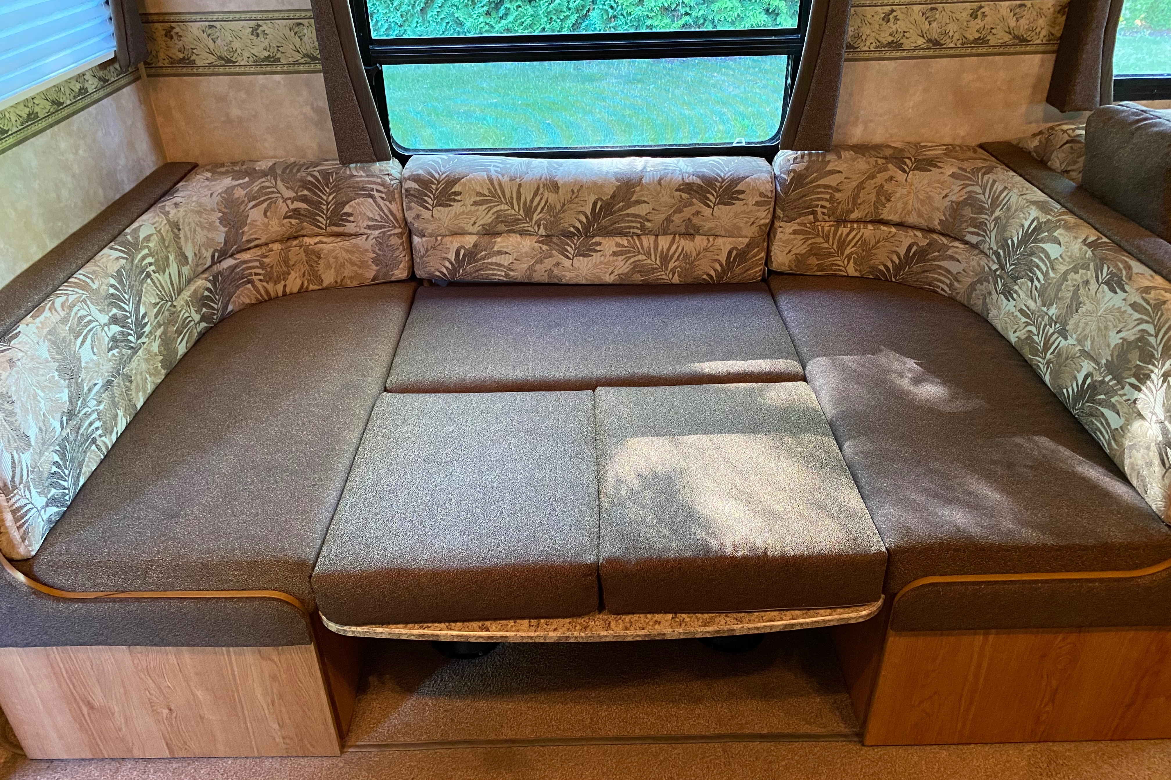 SUPER NICE - 32' Camper #2 (Jayco - Jay Flight) - Central NY State Area