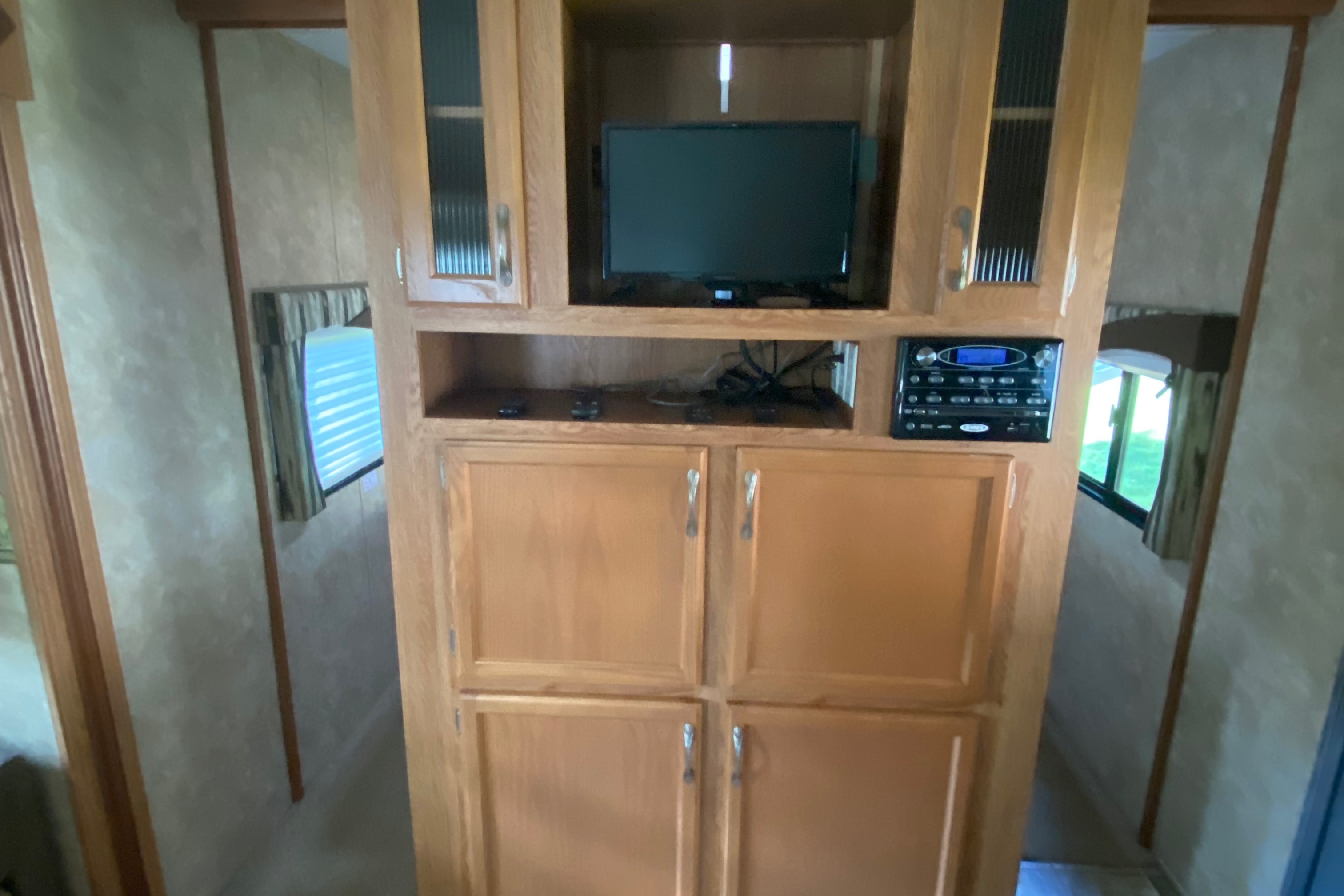 SUPER NICE - 32' Camper #2 (Jayco - Jay Flight) - Central NY State Area