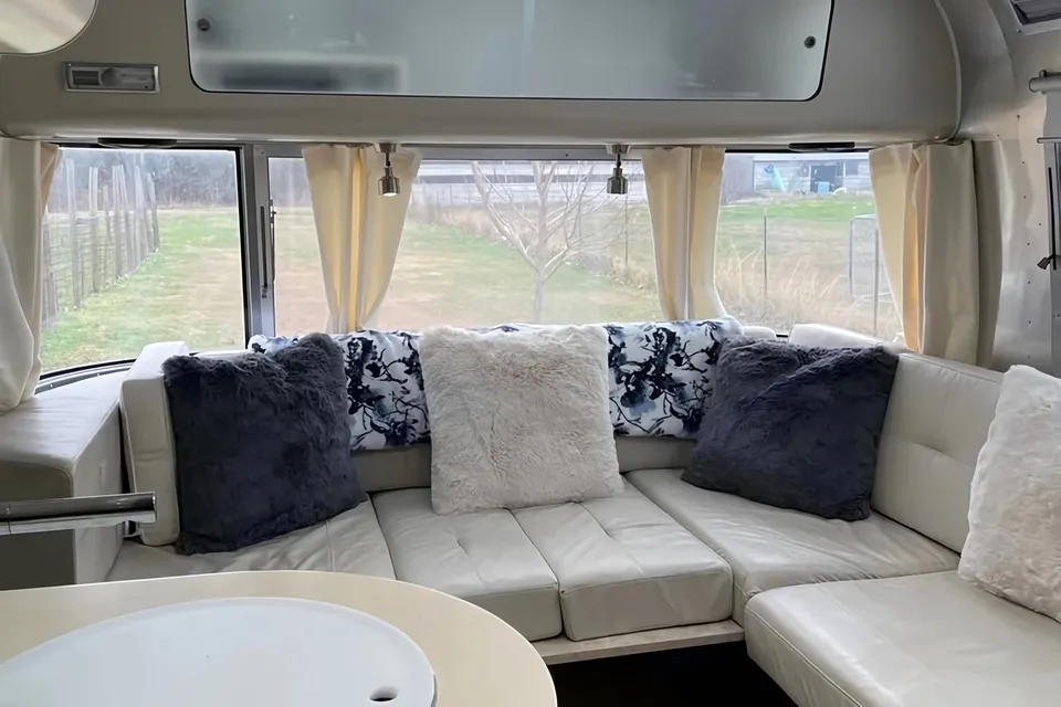 Airstream International Serenity 27FB