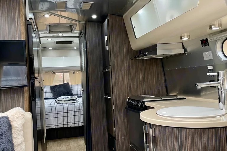Airstream International Serenity 27FB