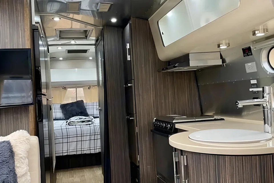 Airstream International Serenity 27FB