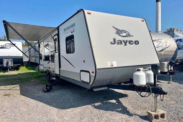 Jayco Feather Lite Travel Trailer