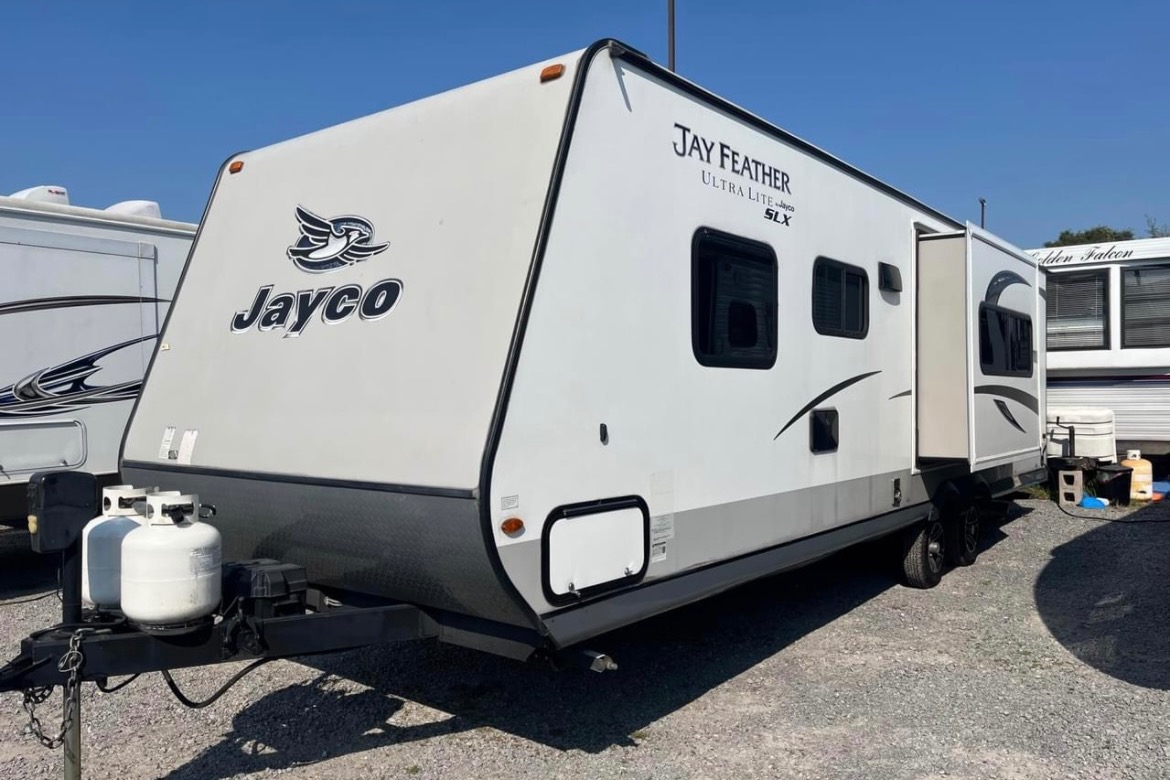 Jayco Feather Lite Travel Trailer