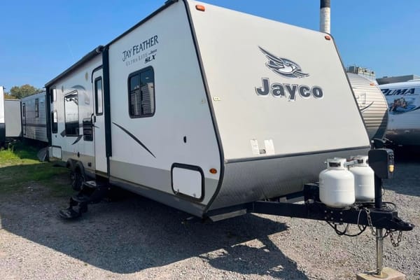 Jayco Feather Lite Travel Trailer