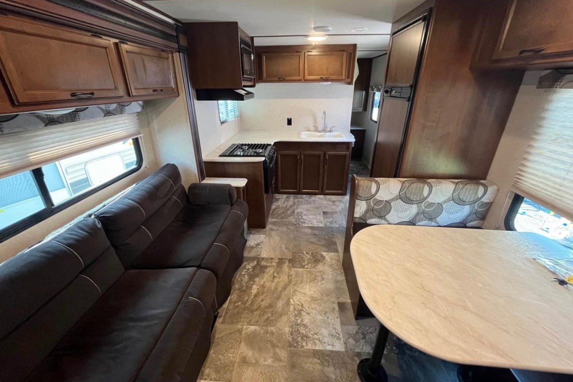 Jayco Feather Lite Travel Trailer